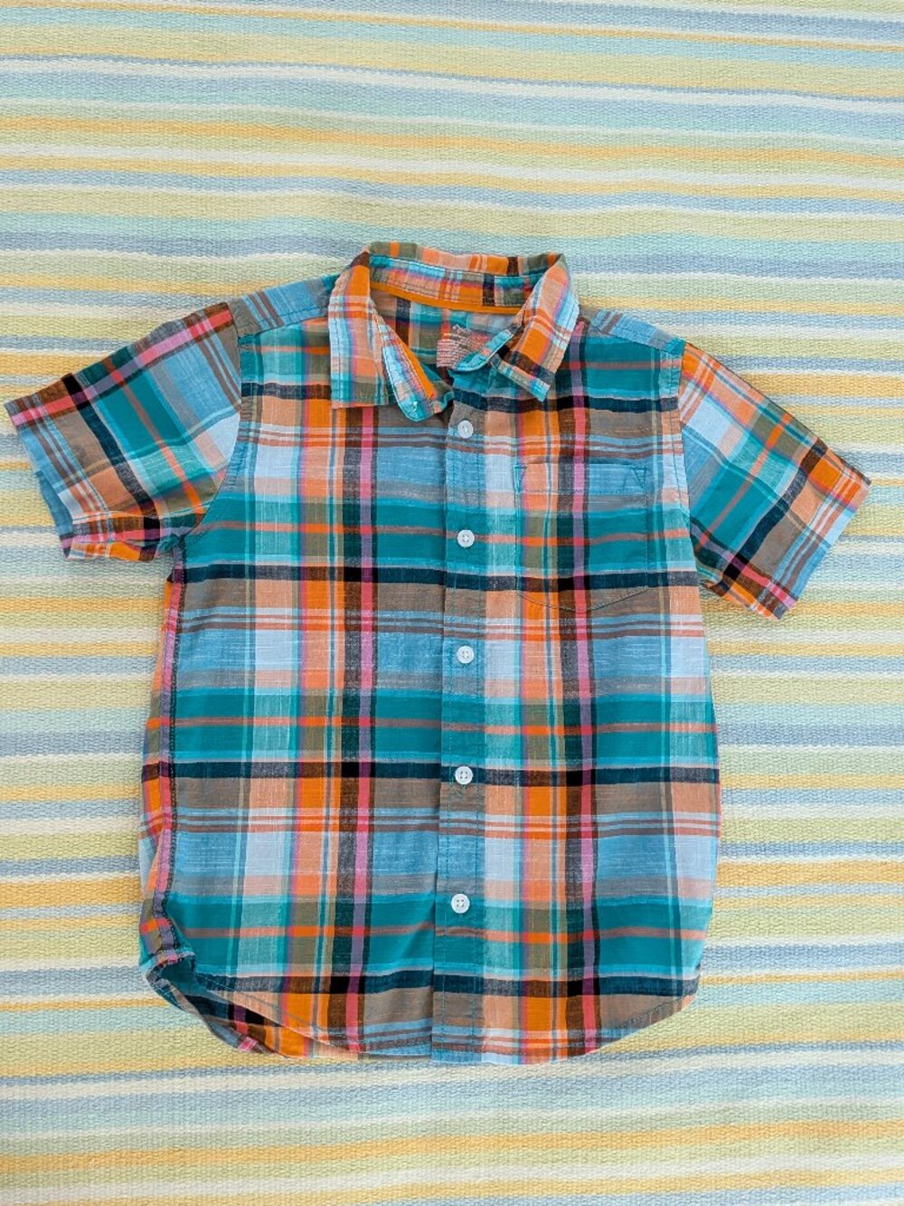Boy's Cat & Jack Plaid Button Down Small 6/7